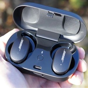 Bose Wireless Sport Earbuds –Black